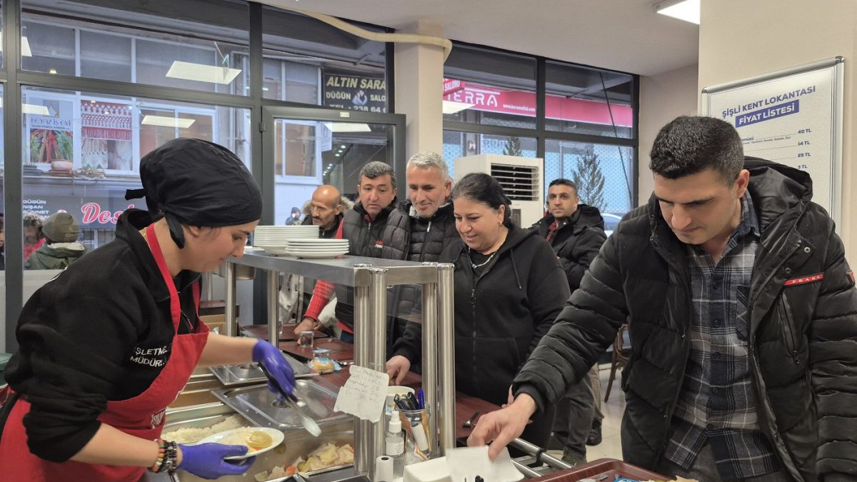 Şişli’de Kent Lokantaları yeniden açıldı: Hesaplar tutuklu başkan Şahan’dan